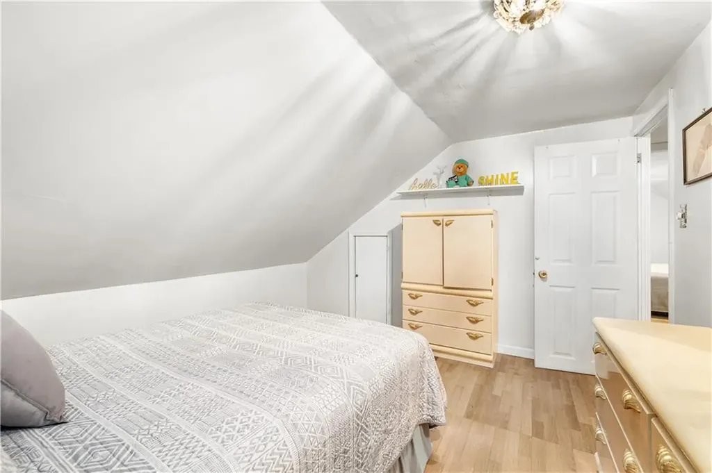 20 Irving Court Pawtucket RI 02860