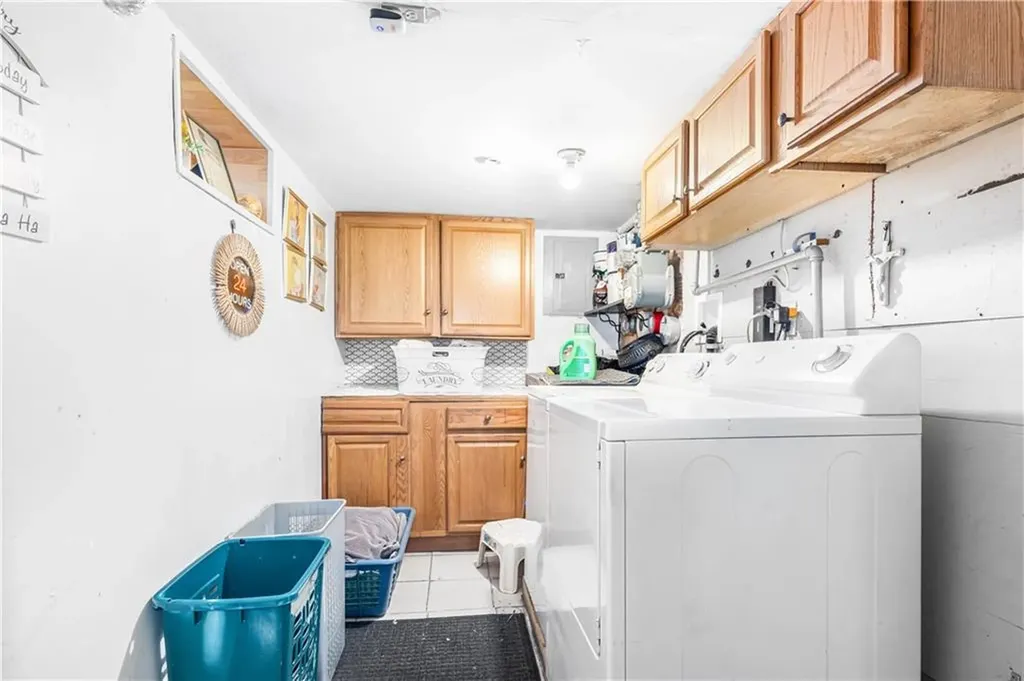20 Irving Court Pawtucket RI 02860