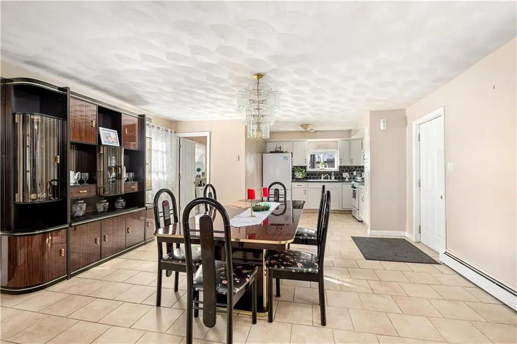 20 Irving Court Pawtucket RI 02860