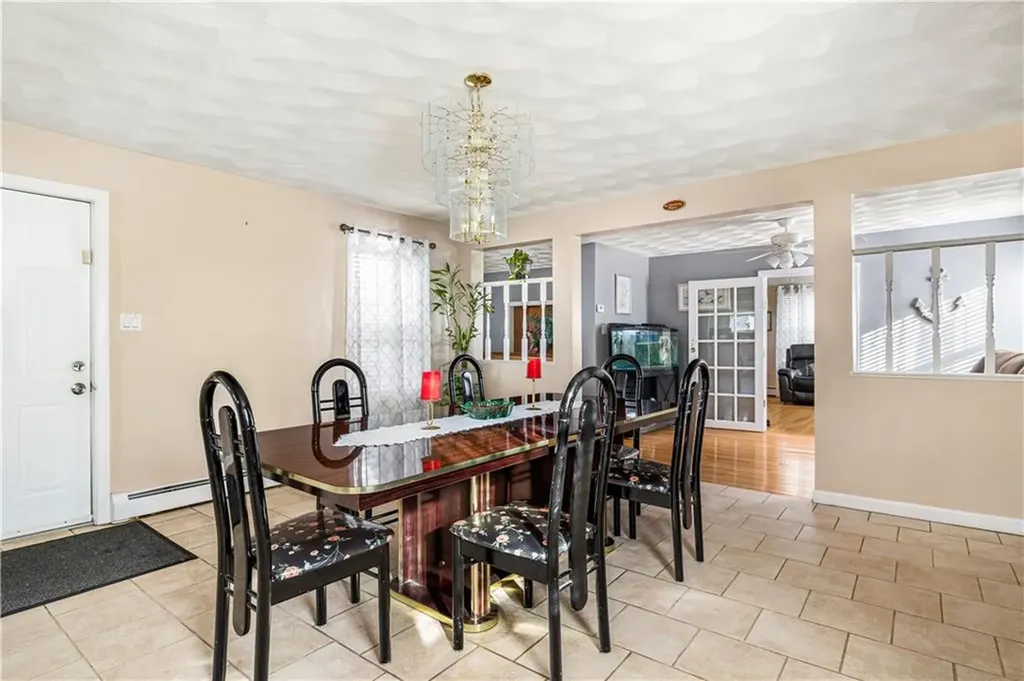 20 Irving Court Pawtucket RI 02860