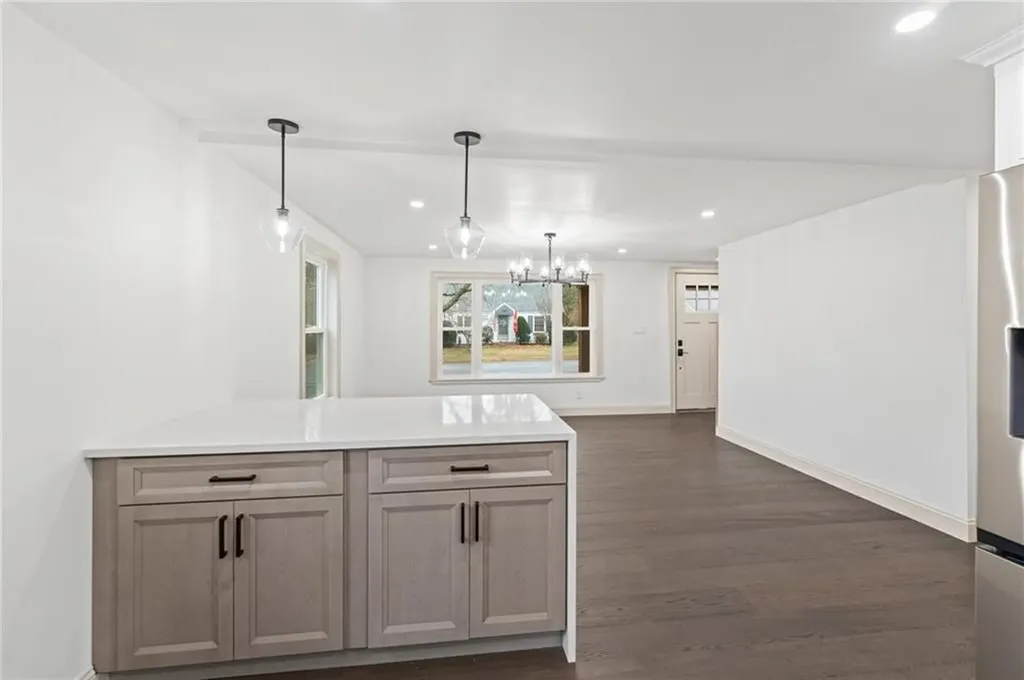 104 Stone Avenue Warwick RI 02889
