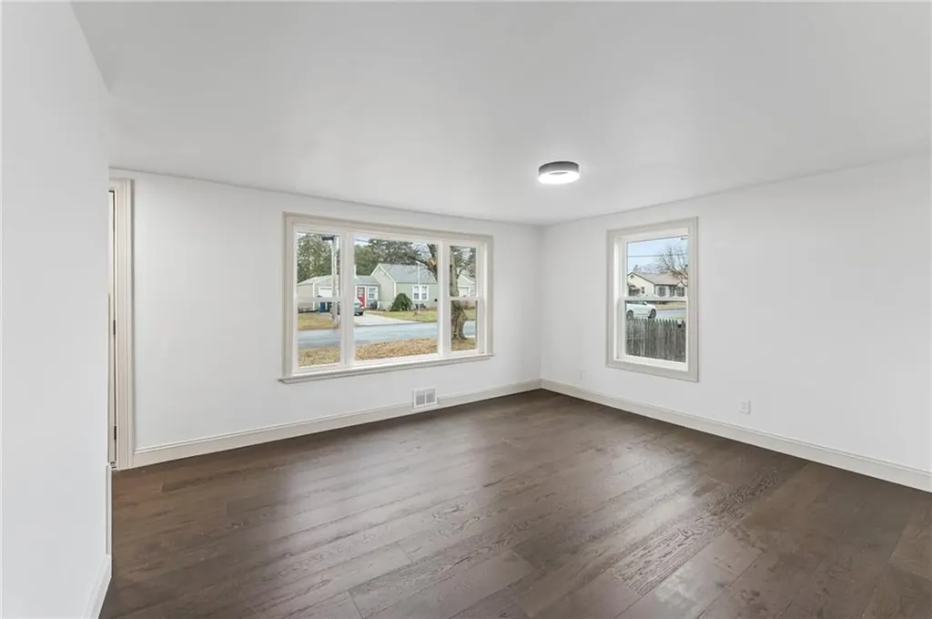 104 Stone Avenue Warwick RI 02889