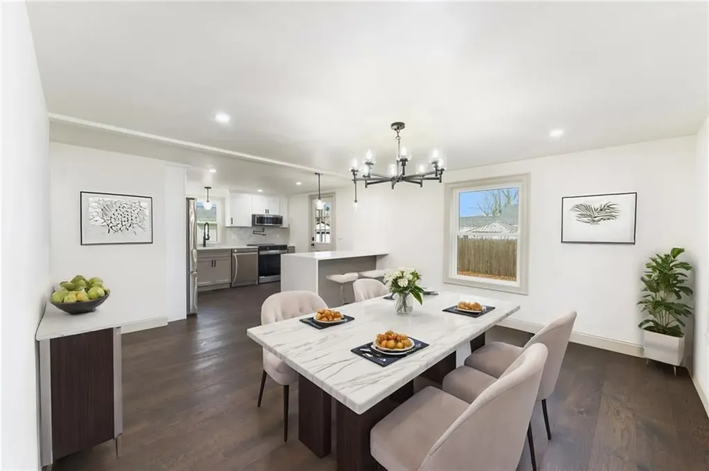 104 Stone Avenue Warwick RI 02889