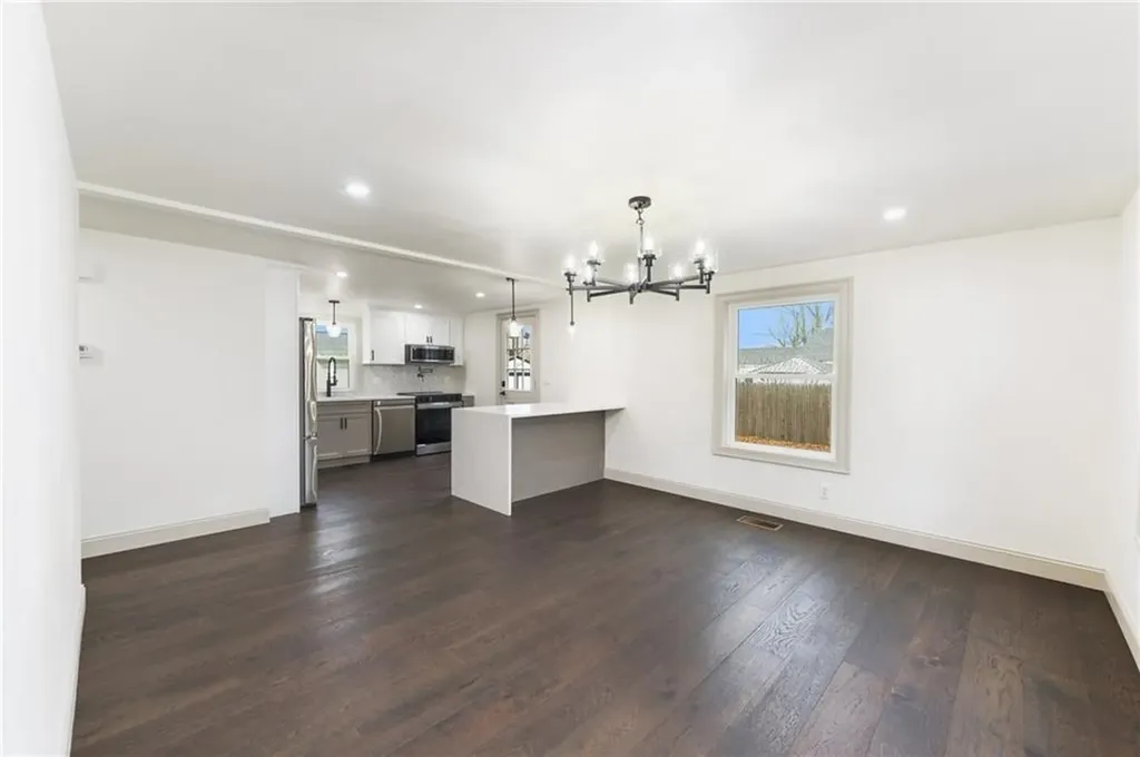 104 Stone Avenue Warwick RI 02889