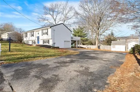 21 Steere Drive Johnston RI 02919