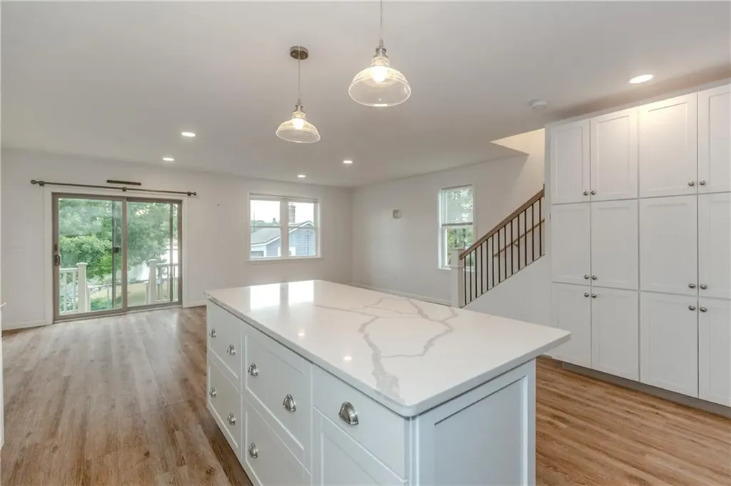 8 Lakeview Drive Smithfield RI 02828