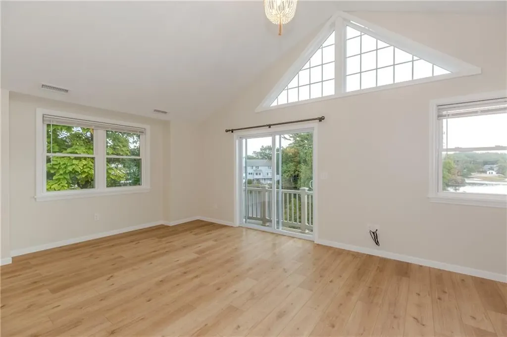 8 Lakeview Drive Smithfield RI 02828