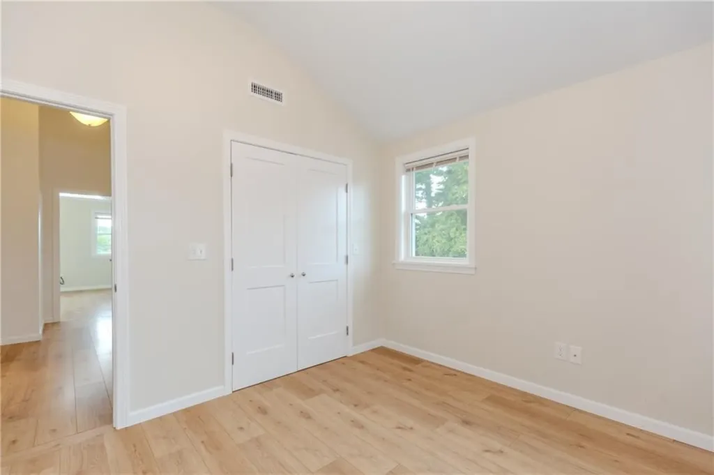 8 Lakeview Drive Smithfield RI 02828