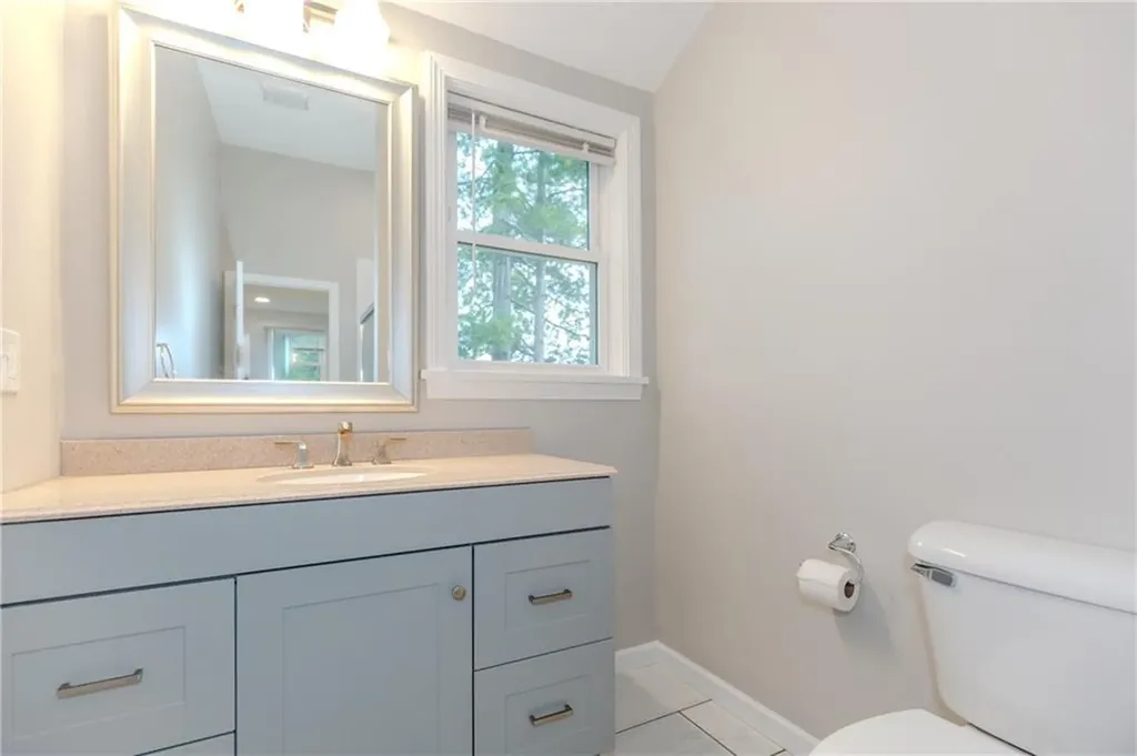 8 Lakeview Drive Smithfield RI 02828