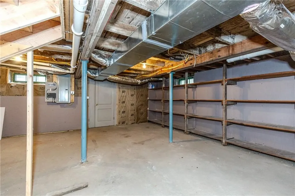 8 Lakeview Drive Smithfield RI 02828