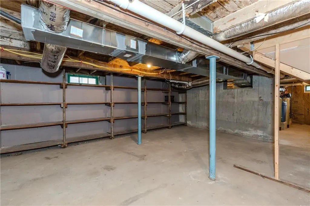 8 Lakeview Drive Smithfield RI 02828