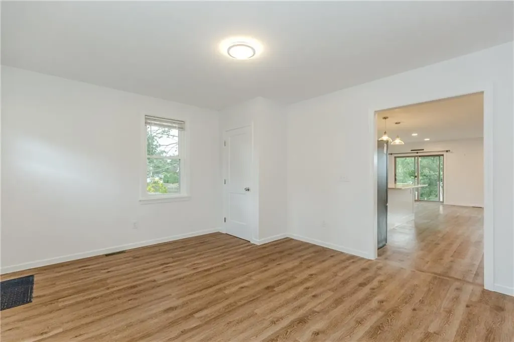 8 Lakeview Drive Smithfield RI 02828