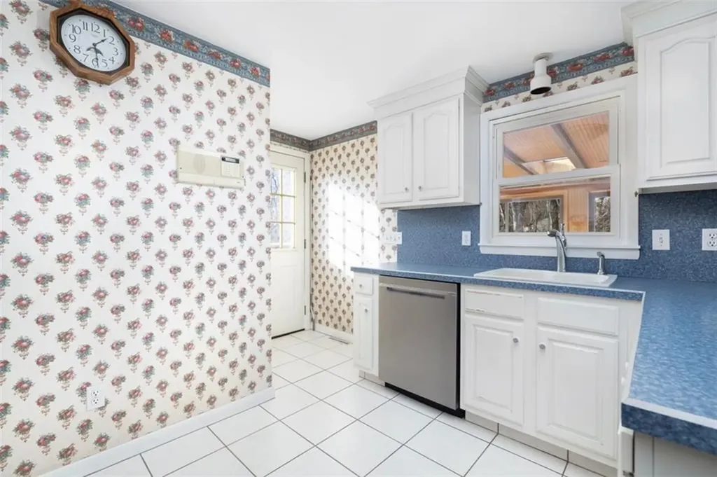 63 Forestdale Drive Cumberland RI 02864