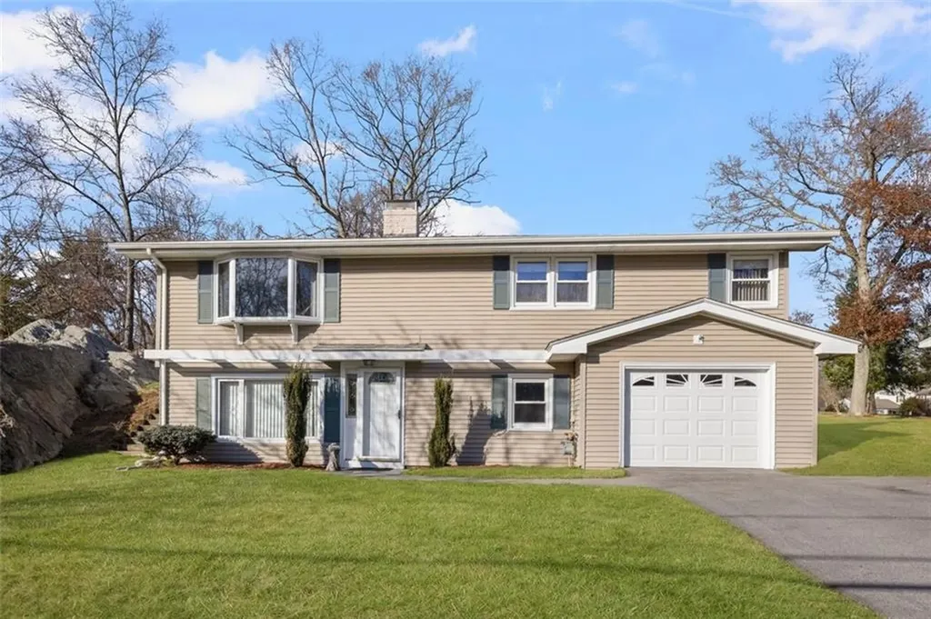 63 Forestdale Drive Cumberland RI 02864