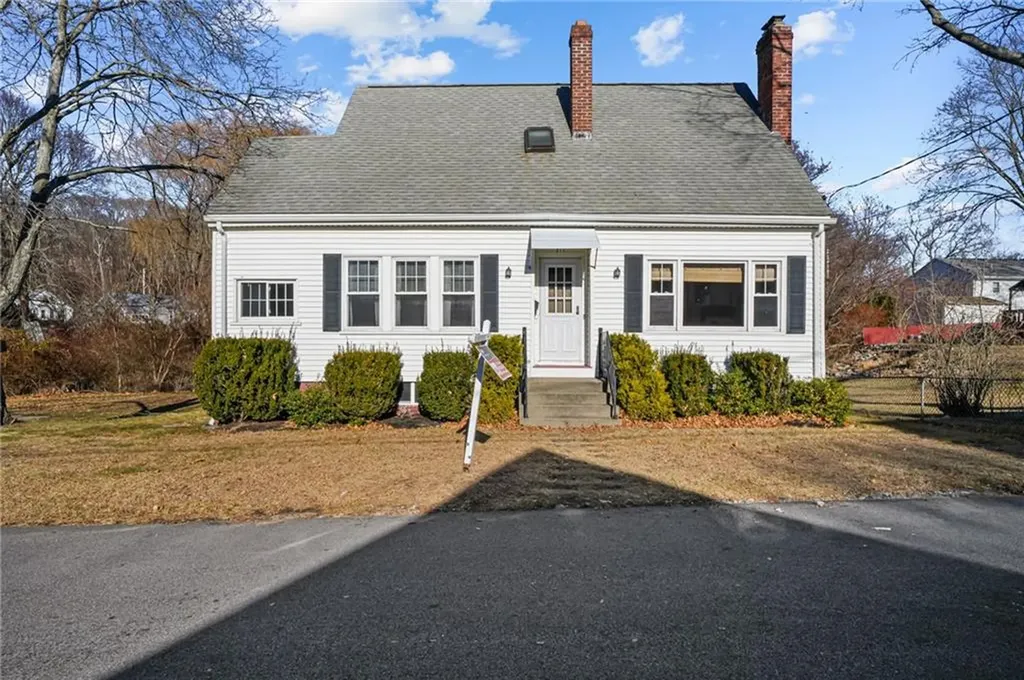 211 Chandler Avenue Pawtucket RI 02860