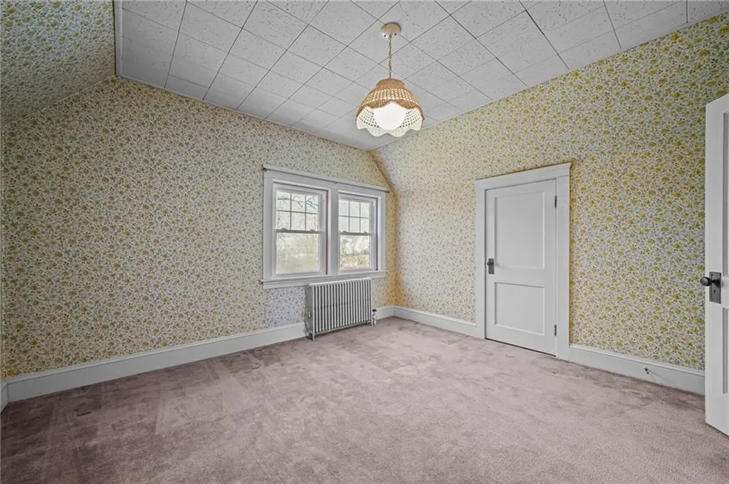211 Chandler Avenue Pawtucket RI 02860