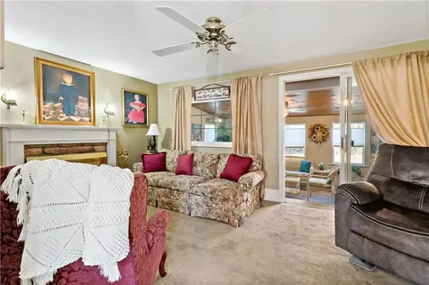 19 Narrows Road Bristol RI 02809