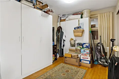 19 Narrows Road Bristol RI 02809