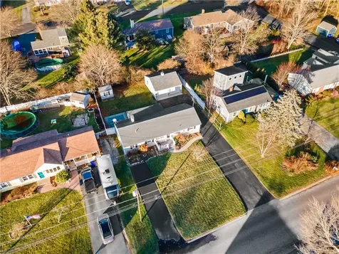 19 Narrows Road Bristol RI 02809