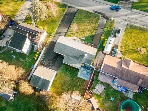 19 Narrows Road Bristol RI 02809