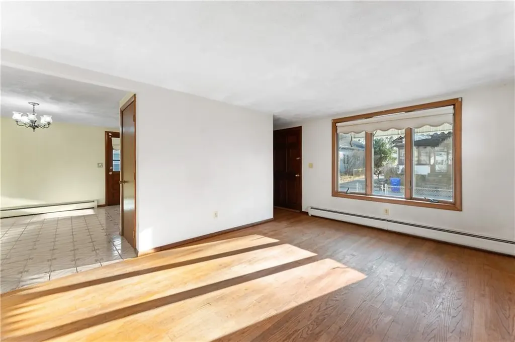 115 Chandler Avenue Pawtucket RI 02860