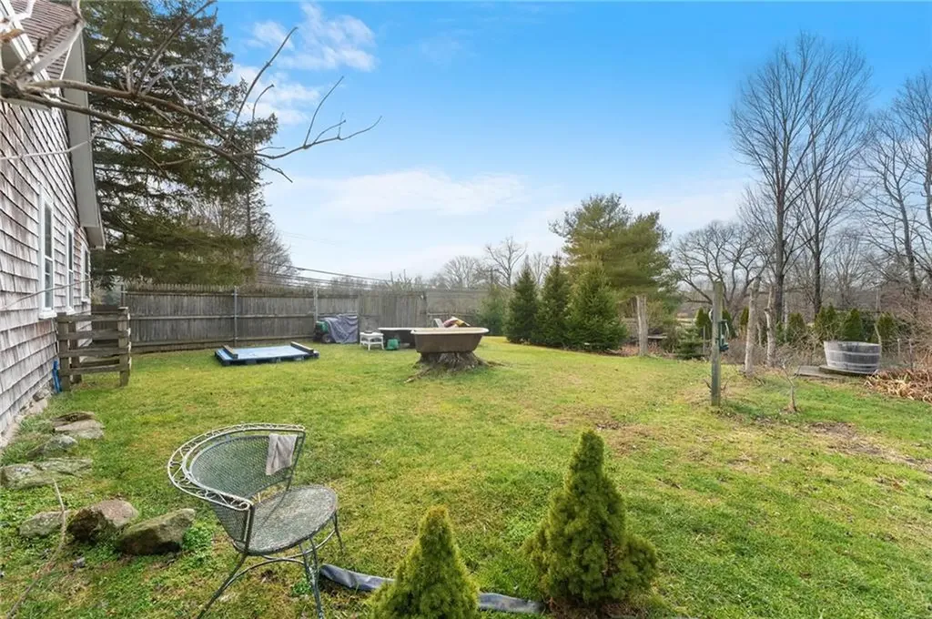 205 Ten Rod Road Exeter RI 02822