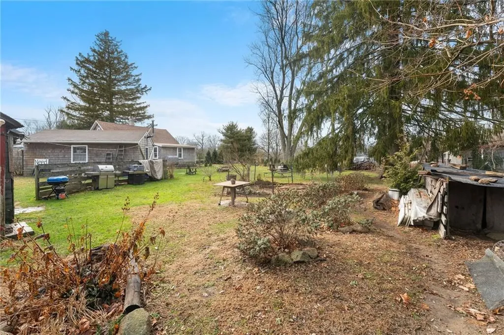 205 Ten Rod Road Exeter RI 02822