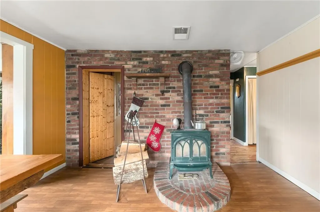 205 Ten Rod Road Exeter RI 02822