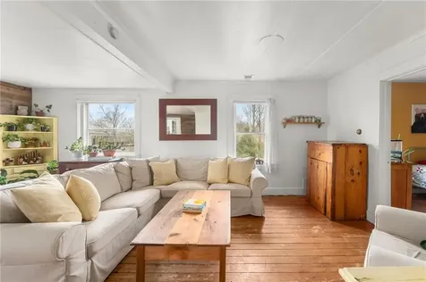 205 Ten Rod Road Exeter RI 02822