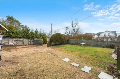 205 Ten Rod Road Exeter RI 02822