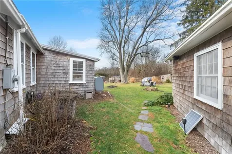 205 Ten Rod Road Exeter RI 02822