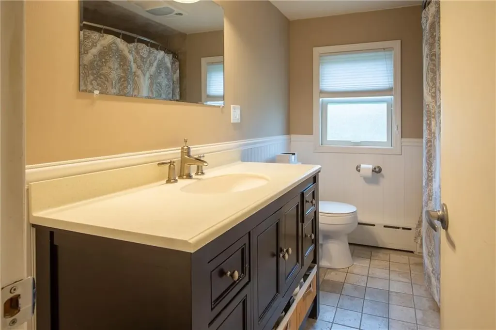 749 Jepson Lane Middletown RI 02842