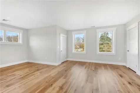 5 Maple Shade Court Bristol RI 02809