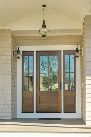 5 Maple Shade Court Bristol RI 02809