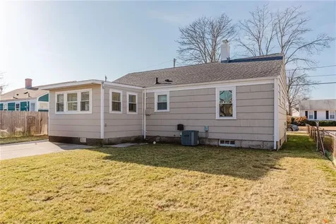 177 Blackburn Street Pawtucket RI 02861