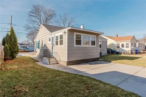 177 Blackburn Street Pawtucket RI 02861