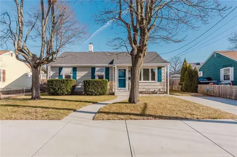 177 Blackburn Street Pawtucket RI 02861