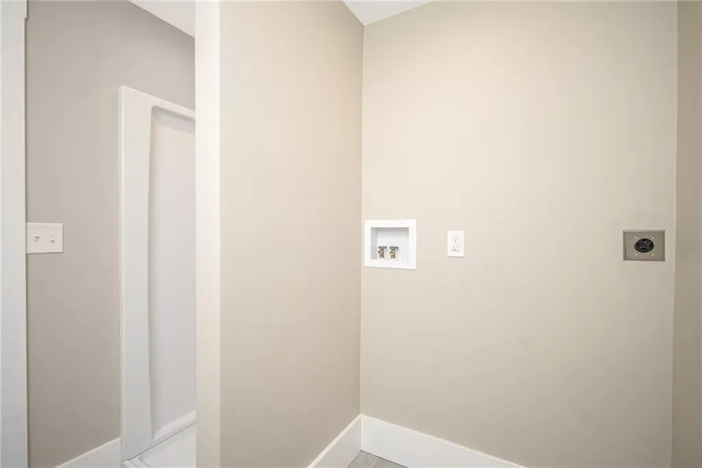 1527 Centerville Road Warwick RI 02886