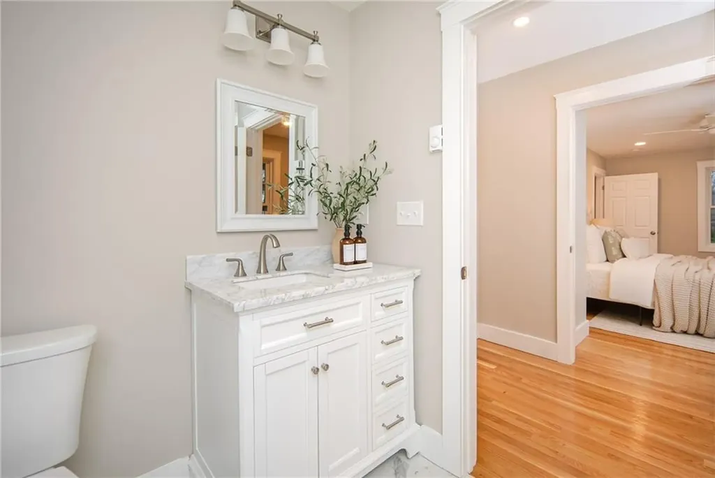 1527 Centerville Road Warwick RI 02886