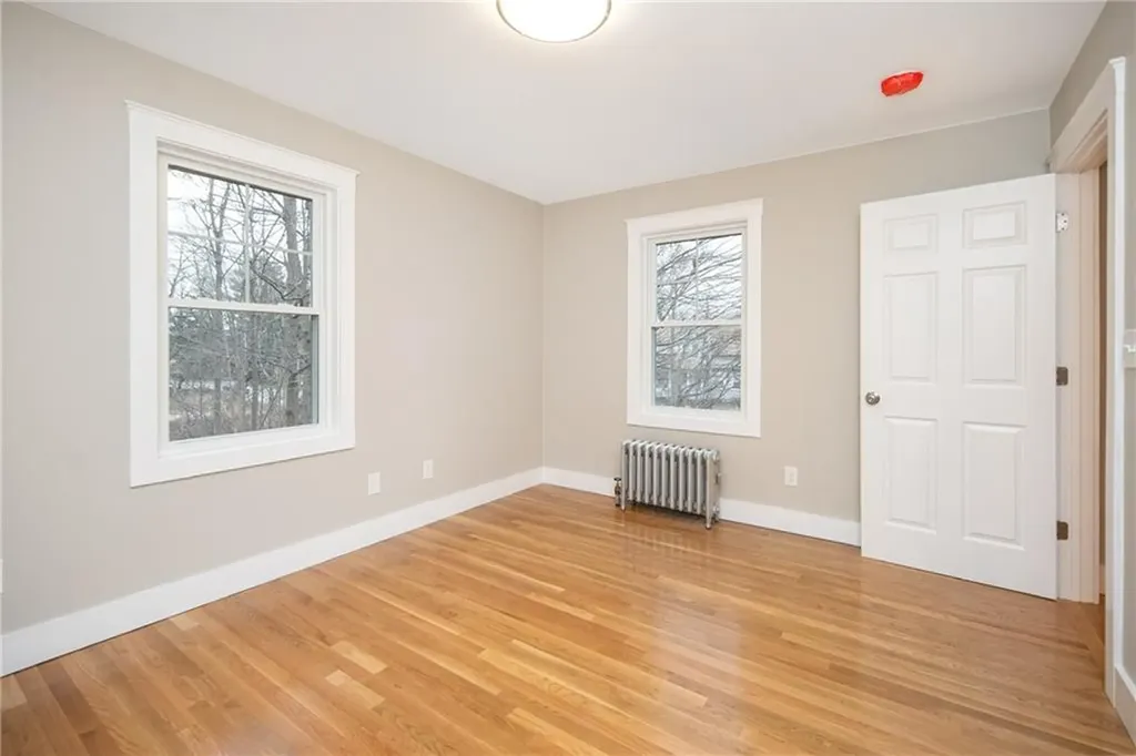 1527 Centerville Road Warwick RI 02886