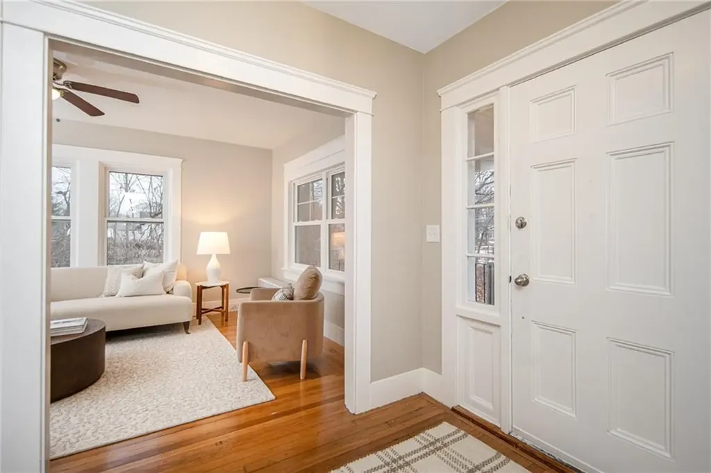 1527 Centerville Road Warwick RI 02886