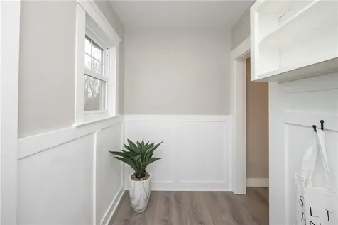 1527 Centerville Road Warwick RI 02886