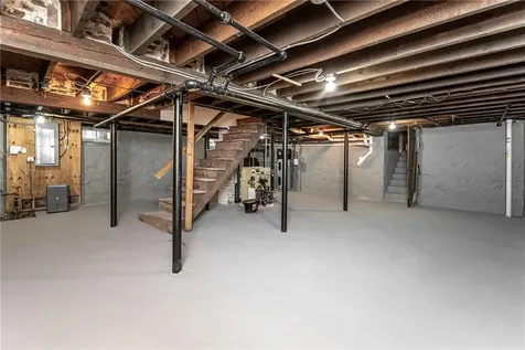 1527 Centerville Road Warwick RI 02886