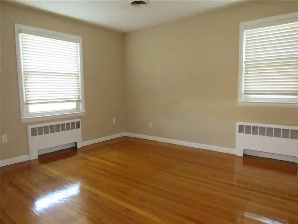 127 Eaton Street Pawtucket RI 02861