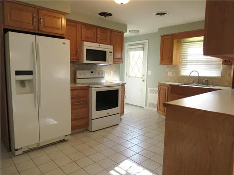 127 Eaton Street Pawtucket RI 02861