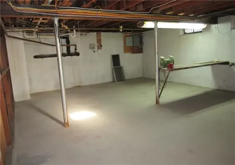 127 Eaton Street Pawtucket RI 02861