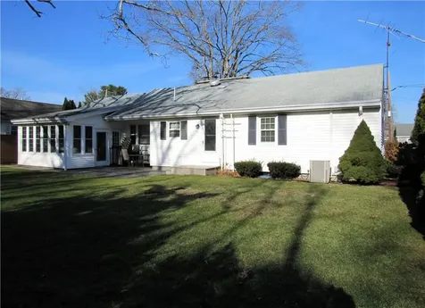 127 Eaton Street Pawtucket RI 02861