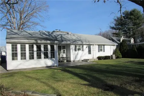 127 Eaton Street Pawtucket RI 02861