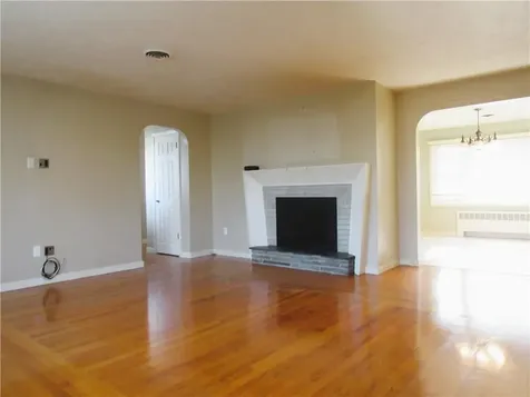 127 Eaton Street Pawtucket RI 02861