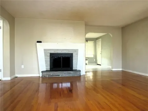 127 Eaton Street Pawtucket RI 02861